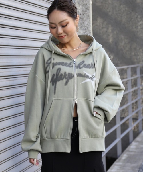 ANAP（アナップ）の「裏起毛ボリュームフーディーＷジップスウェットパーカー（パーカー・レディース・カーキ/グレー/ダークアッシュ/ピンク・F）」の17枚目の写真