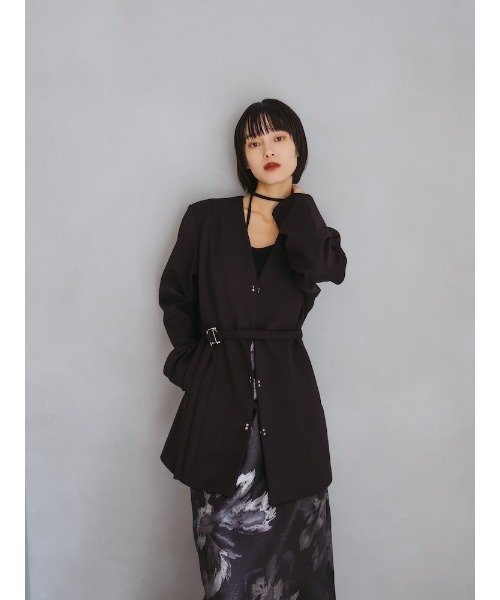 sahara(サハラ)の「2way Slit Sleeve Belted Jacket/2ウェイスリットスリーブベルティドジャケット(ノーカラージャケット・レディース・ブラック/ブラウン/グレー・FREE)」の5枚目の写真