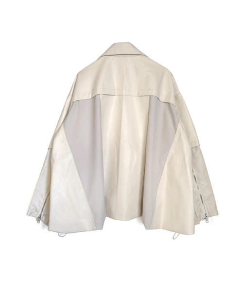 AULA AILA(アウラアイラ)の「AVIREXxAULA AILA(アヴィレックスxアウラアイラ)バルーンヘムブルゾン(ブルゾン・レディース・ブラック/ホワイト・0)」の7枚目の写真