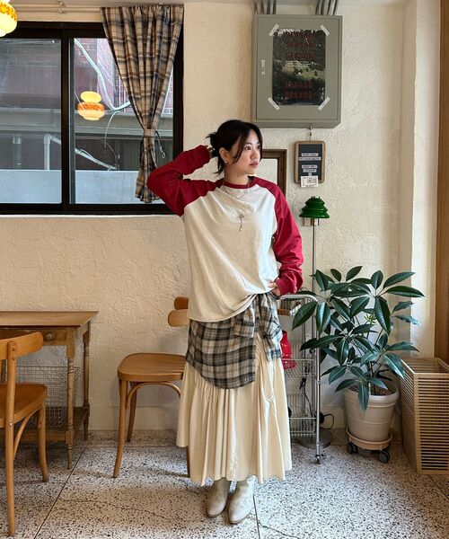 EASTGATE（イーストゲート）の「ヘリテージラグランロングスリーブバーガンディ（Tシャツ/カットソー・レディース・その他・SMALL/MEDIUM/LARGE/X-LARGE）」の16枚目の写真