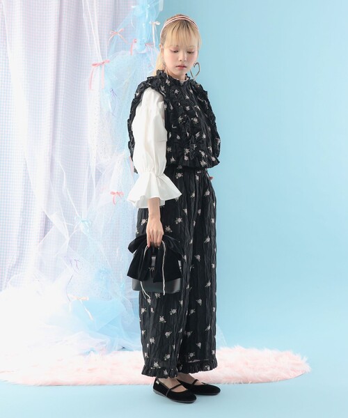 CAROLINA GLASER（カロリナ グレイサー）の「ベロア リボン パール バニティバッグ（ショルダーバッグ・レディース・ブラック・ONE SIZE）」の8枚目の写真