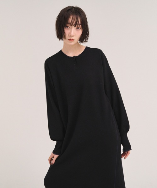 FMiBL(ファミル)の「ラインヘンリーネックワンピース(Tシャツ/カットソー・レディース・ブラック/グレー・FREE)」の10枚目の写真