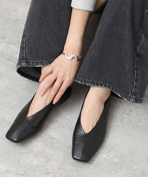 JOURNAL STANDARD relume（ジャーナルスタンダード　レリューム）の「［26SS新作］RELUME スクエアパンプス（パンプス・レディース・ブラック・25cm/24.5cm/24cm/23.5cm/23cm/22.5cm）」の2枚目の写真