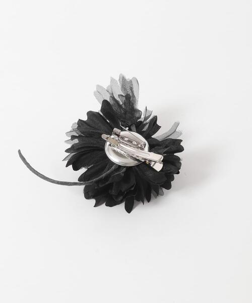 URBAN RESEARCH ROSSO WOMEN（アーバンリサーチ　ロッソ）の「『WEB限定』フラワーコサージュ（ブローチ/コサージュ・レディース・ブラック・-）」の3枚目の写真