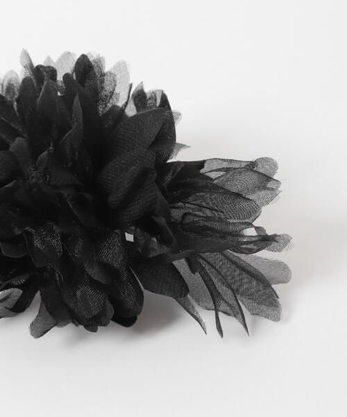 URBAN RESEARCH ROSSO WOMEN（アーバンリサーチ　ロッソ）の「『WEB限定』フラワーコサージュ（ブローチ/コサージュ・レディース・ブラック・-）」の2枚目の写真