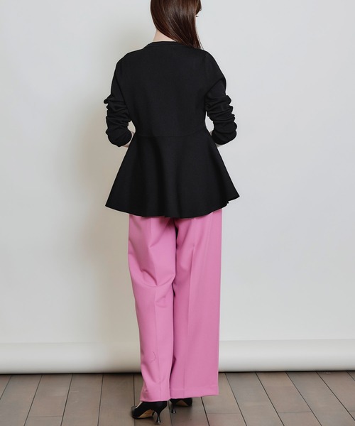 PICCIN PERLA（ピッチンペルラ）の「パールボタンペプラムカーディガン（カーディガン/ボレロ・レディース・ブラック/オフホワイト・M）」の16枚目の写真