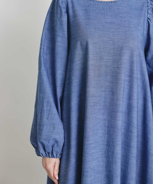 PICCIN(ピッチン)の「デニム裾ティアードワンピース(ワンピース・レディース・ライトブルー/ブルー・M)」の20枚目の写真