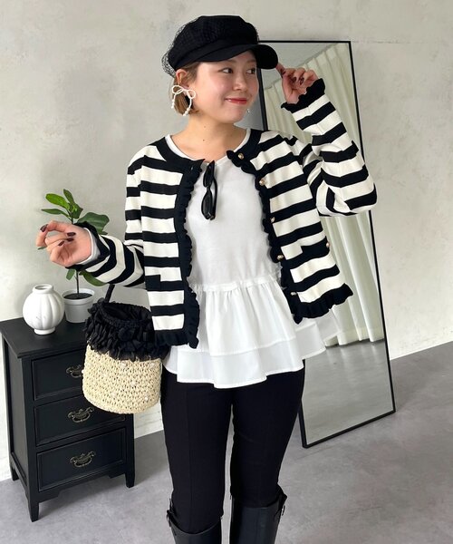 prose verse（プロズヴェール）の「【MOMO】裾フリルドッキングトップス（Tシャツ/カットソー・レディース・ピンク/オフホワイト/ブラック系その他/ブラック/アイボリー・MEDIUM/LARGE）」の2枚目の写真