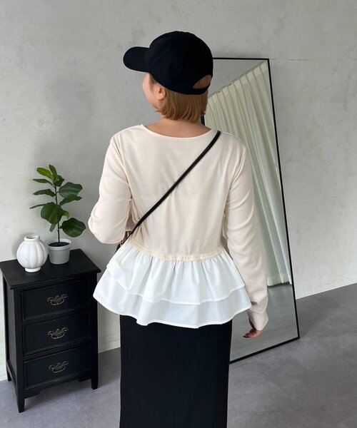 prose verse（プロズヴェール）の「【MOMO】裾フリルドッキングトップス（Tシャツ/カットソー・レディース・ピンク/オフホワイト/ブラック系その他/ブラック/アイボリー・MEDIUM/LARGE）」の10枚目の写真