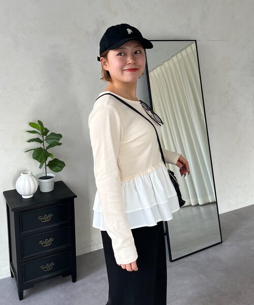 prose verse（プロズヴェール）の「【MOMO】裾フリルドッキングトップス（Tシャツ/カットソー・レディース・ピンク/オフホワイト/ブラック系その他/ブラック/アイボリー・MEDIUM/LARGE）」の12枚目の写真