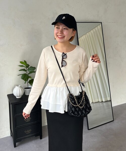 prose verse（プロズヴェール）の「【MOMO】裾フリルドッキングトップス（Tシャツ/カットソー・レディース・ピンク/オフホワイト/ブラック系その他/ブラック/アイボリー・MEDIUM/LARGE）」の14枚目の写真