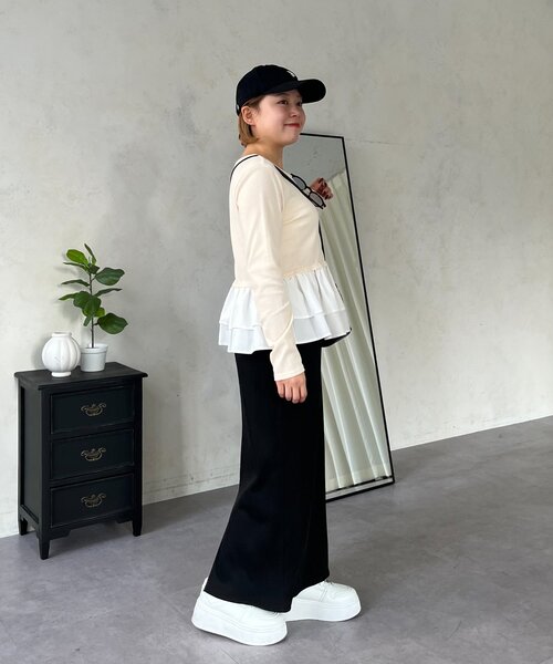 prose verse（プロズヴェール）の「【MOMO】裾フリルドッキングトップス（Tシャツ/カットソー・レディース・ピンク/オフホワイト/ブラック系その他/ブラック/アイボリー・MEDIUM/LARGE）」の21枚目の写真