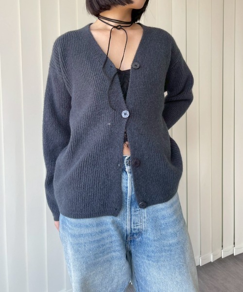 AMAIL（アマイル）の「Ribbed Cardigan（カーディガン/ボレロ・レディース・ピンク/ダークグレー・FREE）」の12枚目の写真