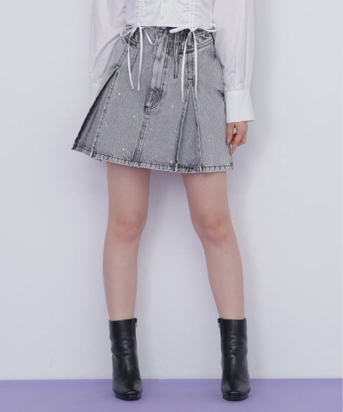 JILL by JILL STUART(ジルバイジルスチュアート)の「構築パネルデニムミニスカート(スカート・レディース・ブルー/グレー・MEDIUM/SMALL)」の4枚目の写真