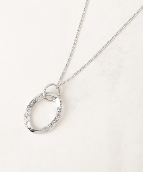 grove（グローブ）の「ツイストオーバルビジューネックレス（ネックレス・レディース・シルバー/ゴールド・00）」の5枚目の写真