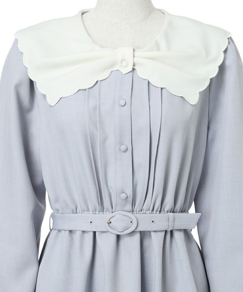 F i.n.t(フィント)の「ビッグリボンクレリック衿ワンピース(ワンピース・レディース・ライトブルー/ネイビー・FREE)」の5枚目の写真