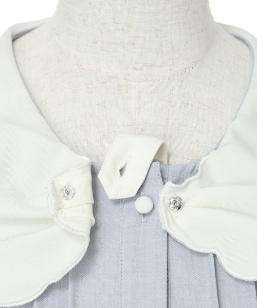 F i.n.t(フィント)の「ビッグリボンクレリック衿ワンピース(ワンピース・レディース・ライトブルー/ネイビー・FREE)」の7枚目の写真