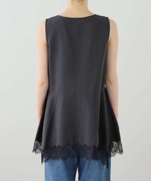 La TOTALITE（ラトータリテ）の「【洗える】CHIGNON/シニヨン ヘムレースサテンタンク（シャツ/ブラウス・レディース・ブラック/ホワイト・FREE）」の16枚目の写真