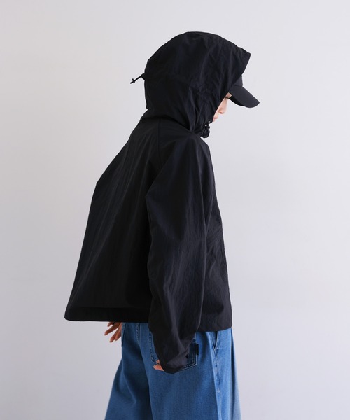 ANME(アンメ)の「【新色追加】ナイロンジップパーカー(接触冷感/UVカット(UPF50+)/撥水加工)(マウンテンパーカー・レディース・ブラウン/グレー/ブラック/ネイビー・M/L)」の7枚目の写真