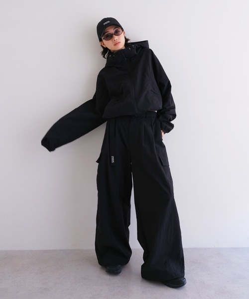 ANME(アンメ)の「【新色追加】ナイロンジップパーカー(接触冷感/UVカット(UPF50+)/撥水加工)(マウンテンパーカー・レディース・ブラウン/グレー/ブラック/ネイビー・M/L)」の8枚目の写真