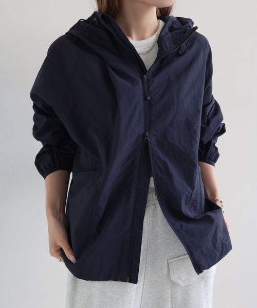 ANME(アンメ)の「【新色追加】ナイロンジップパーカー(接触冷感/UVカット(UPF50+)/撥水加工)(マウンテンパーカー・レディース・ブラウン/グレー/ブラック/ネイビー・M/L)」の21枚目の写真