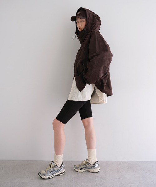 ANME(アンメ)の「【新色追加】ナイロンジップパーカー(接触冷感/UVカット(UPF50+)/撥水加工)(マウンテンパーカー・レディース・ブラウン/グレー/ブラック/ネイビー・M/L)」の14枚目の写真