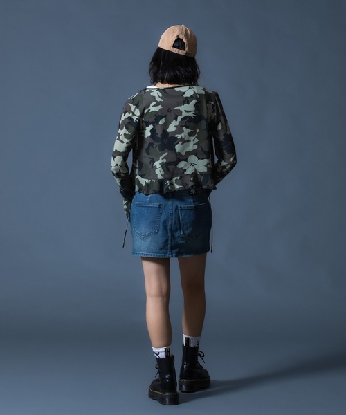 X-girl(エックスガール)の「HIBISCUS CAMOUFLAGE BLOUSE(シャツ/ブラウス・レディース・グレー/カモフラージュ・ONE SIZE)」の9枚目の写真