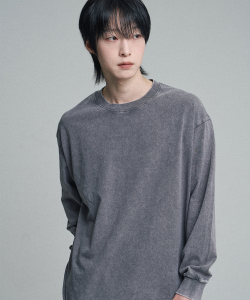 MOOVN(ムブン)の「ピグメントロングスリーブTシャツグレー(Tシャツ/カットソー・メンズ・その他・MEDIUM/LARGE/X-LARGE)」の1枚目の写真
