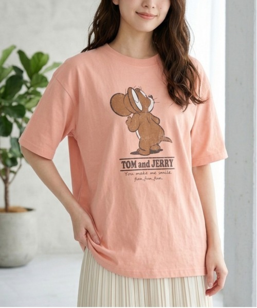 Tom&Jerry(トムアンドジェリー)の「【TOM&JERRY/トムとジェリー】USD加工プリント半袖Tシャツ/ バックプリントTシャツ/ユニセックス(Tシャツ/カットソー・メンズ・スミクロ/アイボリー/ネイビー/サーモンピンク・L/M/LL)」の4枚目の写真