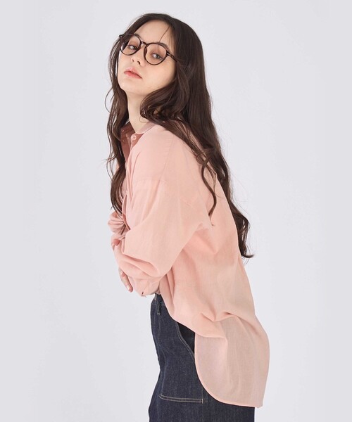 To b. by agnes b.（トゥービーバイアニエスベー）の「コットン ロングスリーブ ボーイズシャツ（シャツ/ブラウス・レディース・ピンク・40/38/36）」の4枚目の写真