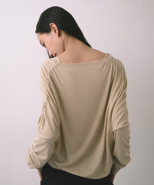 kiehtova(キエトヴァ)の「【kiehtova】AIRY DRAPE SHEER TOPS/エアリードレープシアートップス KTWR62(Tシャツ/カットソー・レディース・ブラック/ホワイト/ベージュ・FREE)」の15枚目の写真