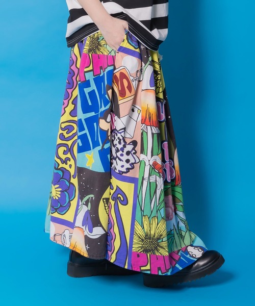 ScoLar（スカラー）の「161641：蝶々とキノコのコラージュ柄スカート（スカート・レディース・アイボリー/パープル・M）」の3枚目の写真