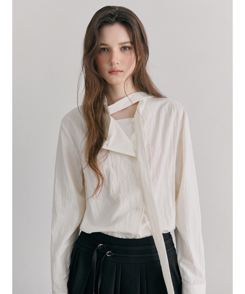 ETMON（エトモン）の「Unbalanced Tie Blouse, Cream（シャツ/ブラウス・レディース・その他・F）」の4枚目の写真