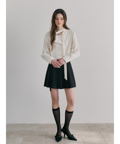 ETMON（エトモン）の「Unbalanced Tie Blouse, Cream（シャツ/ブラウス・レディース・その他・F）」の6枚目の写真