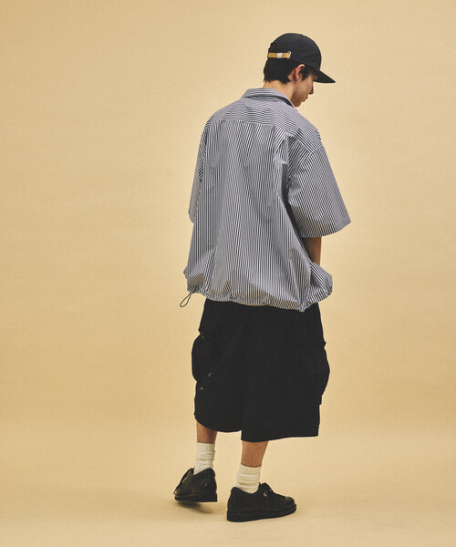 FREAK'S STORE(フリークスストア)の「【FREAK'S STORE for BEACH & FES】 タイプライター スピンドル レギュラーカラー ショートスリーブシャツ/裾ドローコード(シャツ/ブラウス・メンズ・ホワイト/ネイビー/イエロー/ブルー/サックスブルー・SMALL/MEDIUM/LARGE)」の6枚目の写真
