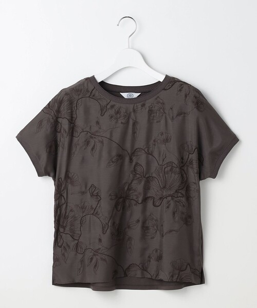 J.PRESS(ジェイプレス)の「【一枚で着映え】シアーエンブロイダリー カットソー(Tシャツ/カットソー・レディース・グレー系/ライトグリーン系/ホワイト系/ベージュ系・MEDIUM/LARGE)」の20枚目の写真