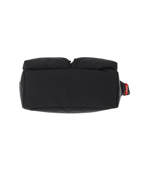 Manhattan Portage（マンハッタンポーテージ）の「NEUES VELOCITY SHOULDER BAG (LG) TUSSAH PVC（ショルダーバッグ・メンズ・ブラック・MEDIUM）」の13枚目の写真