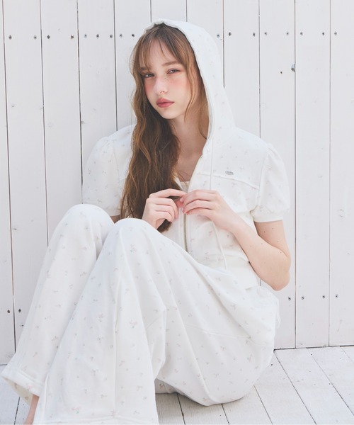 Heather(ヘザー)の「UV裏毛フーディ(半袖) 678642(パーカー・レディース・ピンク/オートミール/ブルー/グレー系/ホワイト系その他・FREE)」の1枚目の写真