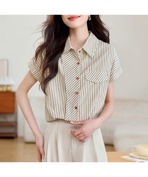 ReRe(リリ)の「ポケット風デザインストライプシャツ(シャツ/ブラウス・レディース・ベージュ・MEDIUM/LARGE/X-LARGE)」の3枚目の写真