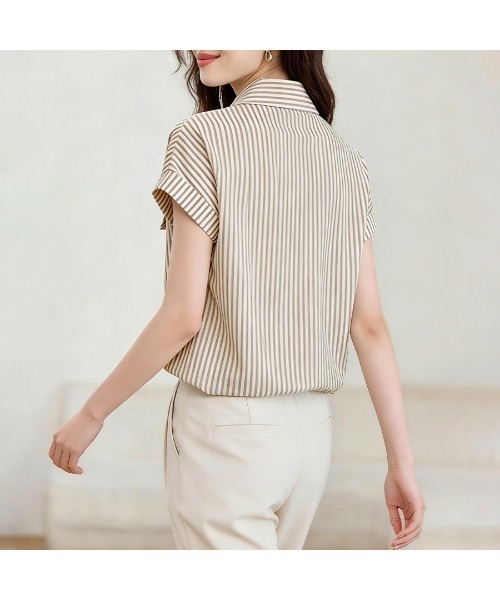 ReRe(リリ)の「ポケット風デザインストライプシャツ(シャツ/ブラウス・レディース・ベージュ・MEDIUM/LARGE/X-LARGE)」の8枚目の写真