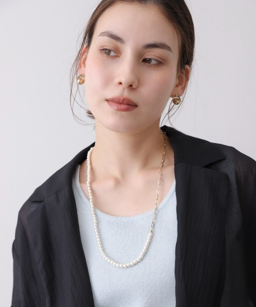 Bou Jeloud(ブージュルード)の「ハーフパールチェーンネックレス(ネックレス・レディース・シルバー/ゴールド・ONESIZE)」の9枚目の写真