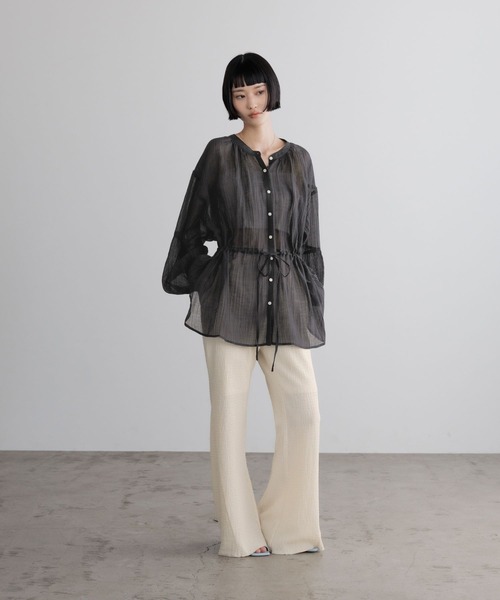 LOWRYS FARM（ローリーズファーム）の「ドロストバンドシャツ 668095（シャツ/ブラウス・レディース・ブラック/アイボリー/ピンク・FREE）」の8枚目の写真