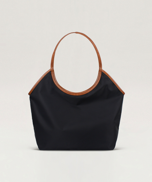 TUO（トゥオ）の「ARC NYLON BLACK   アークナイロンブラック（ショルダーバッグ・レディース・その他・FREE）」の2枚目の写真