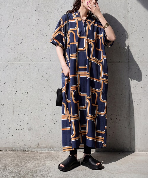 antiqua(アンティカ)の「幾何学柄 ワンピース(ワンピース・レディース・ネイビー/ブラック・ONESIZE)」の7枚目の写真