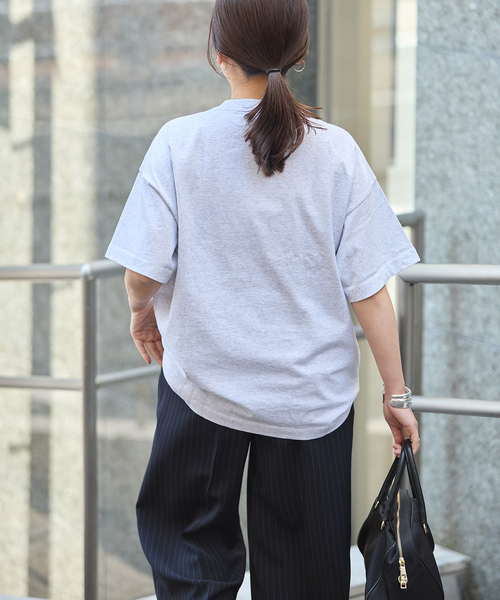 Champion(チャンピオン)の「別注【CHAMPION/チャンピオン】16/1 Jersey T-SHIRT(Tシャツ/カットソー・レディース・ブルー系その他/ブラウン/ピンク/ブラック系その他/チャコールグレー・MEDIUM)」の7枚目の写真