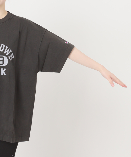 Champion(チャンピオン)の「別注【CHAMPION/チャンピオン】16/1 Jersey T-SHIRT(Tシャツ/カットソー・レディース・ブルー系その他/ブラウン/ピンク/ブラック系その他/チャコールグレー・MEDIUM)」の20枚目の写真