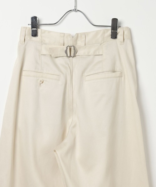 BAYFLOW(ベイフロー)の「ソフトチノストレートパンツ(チノパンツ・レディース・ブラック/オフホワイト・MEDIUM/SMALL)」の8枚目の写真