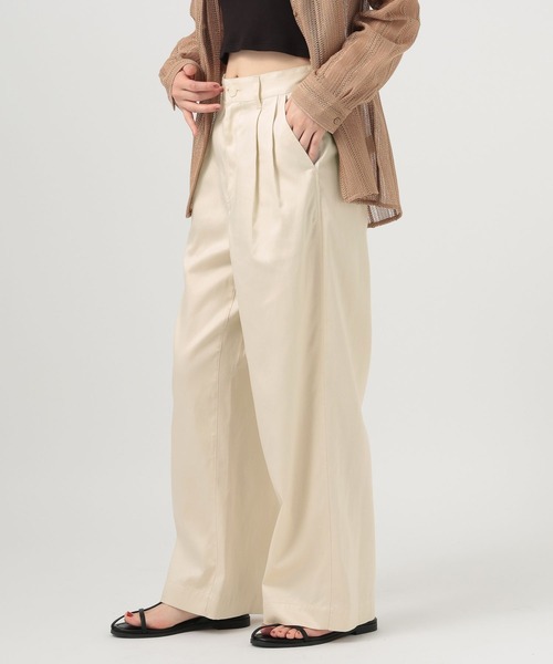 BAYFLOW(ベイフロー)の「ソフトチノストレートパンツ(チノパンツ・レディース・ブラック/オフホワイト・MEDIUM/SMALL)」の16枚目の写真