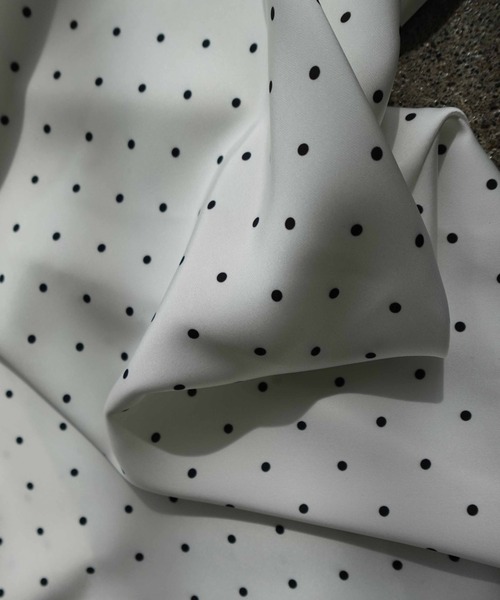 SOELA(ソエラ)の「【INGNI SOELA】レーストリムドット柄サテンキャミワンピース/WEB限定(ワンピース・レディース・ホワイト系その他3・M)」の8枚目の写真