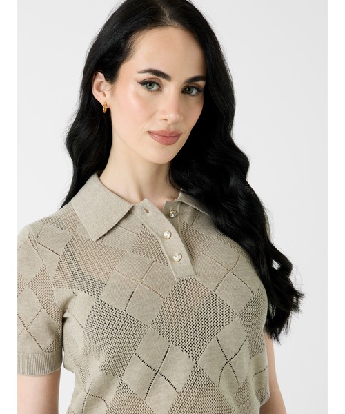 Guess(ゲス)の「MELODY Polo Sweater ポロシャツ ニット 半袖(ポロシャツ・レディース・グレイッシュベージュ/ライトピンク・LARGE/MEDIUM/SMALL/X-SMALL)」の10枚目の写真